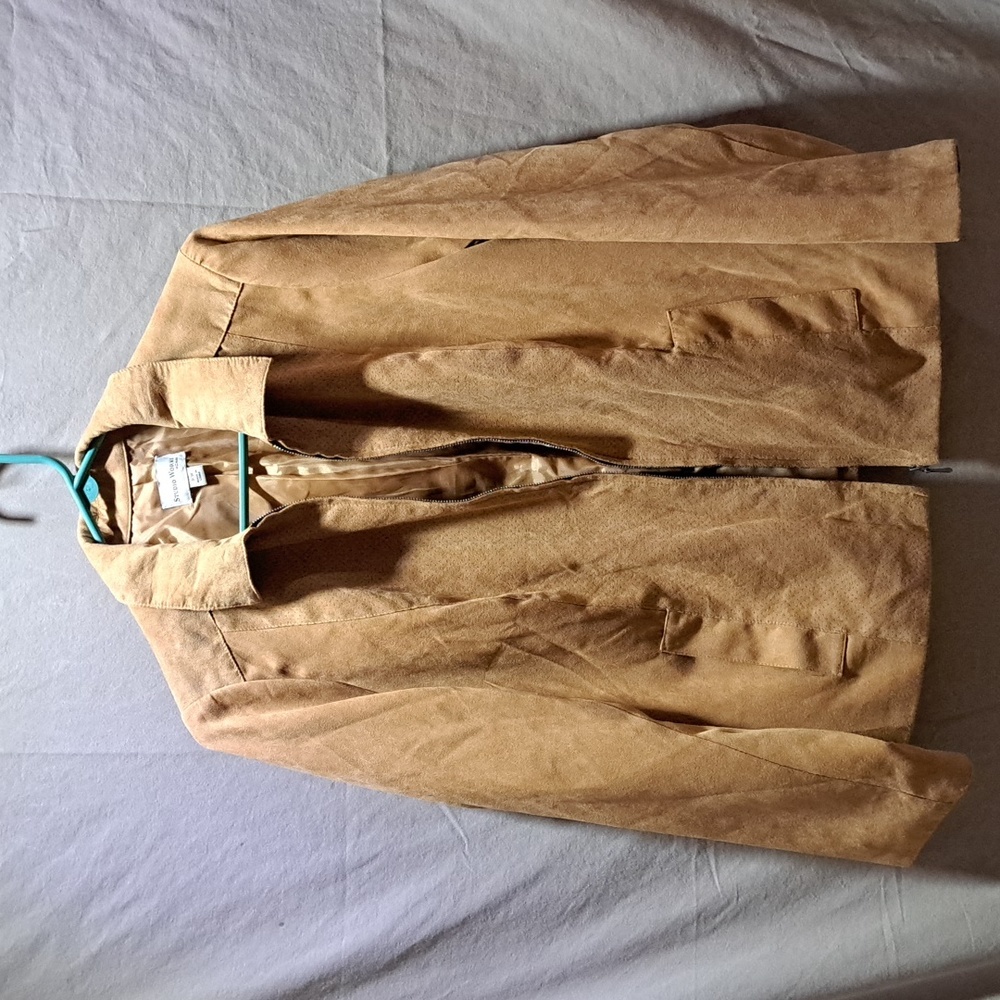 Woman's light jacket